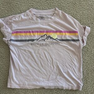 Bear paw outdoors Women's Short Sleeve Tee in Light Pink